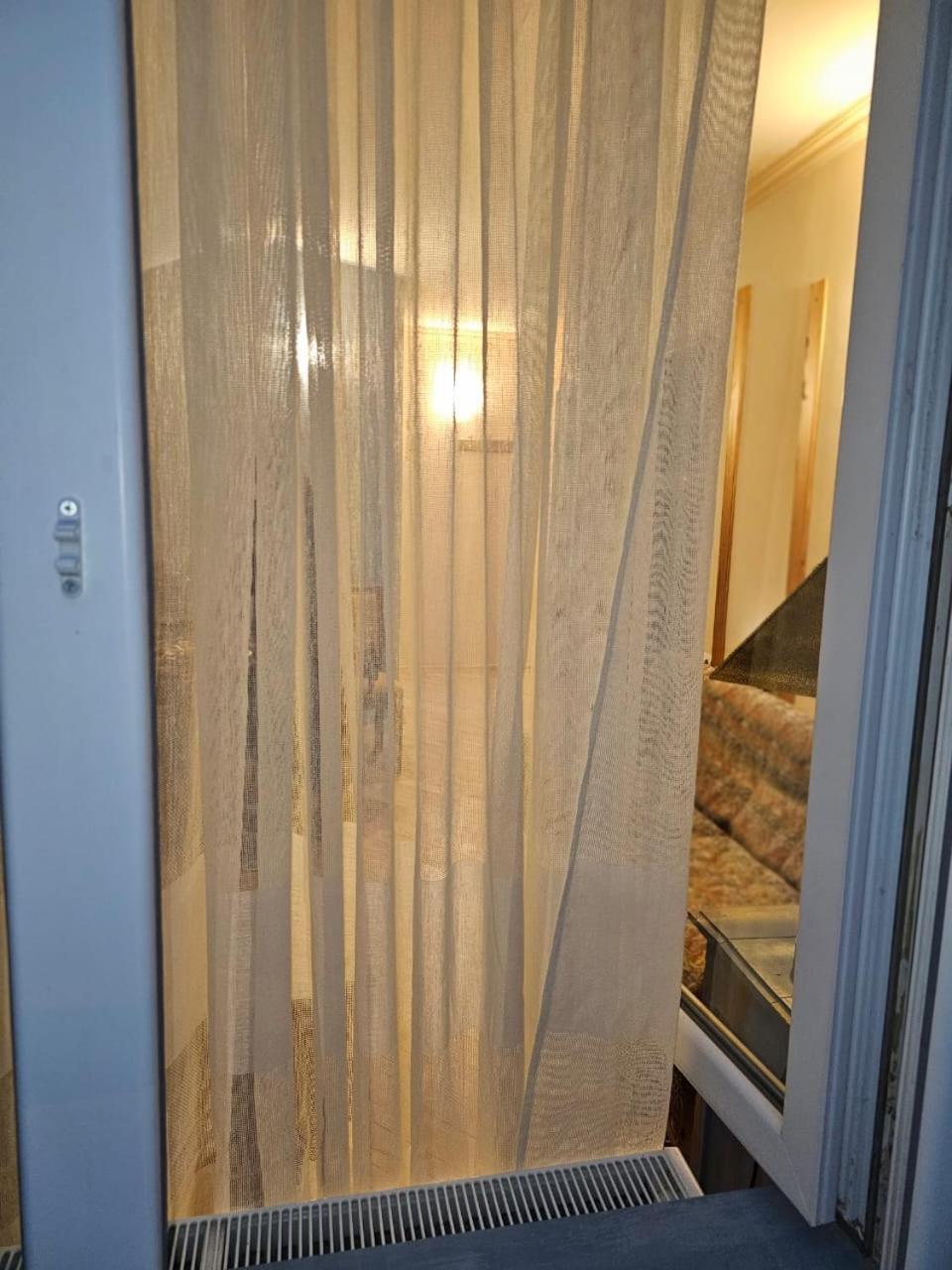 Guest House Likani 2017 ボルジョミ 部屋 写真