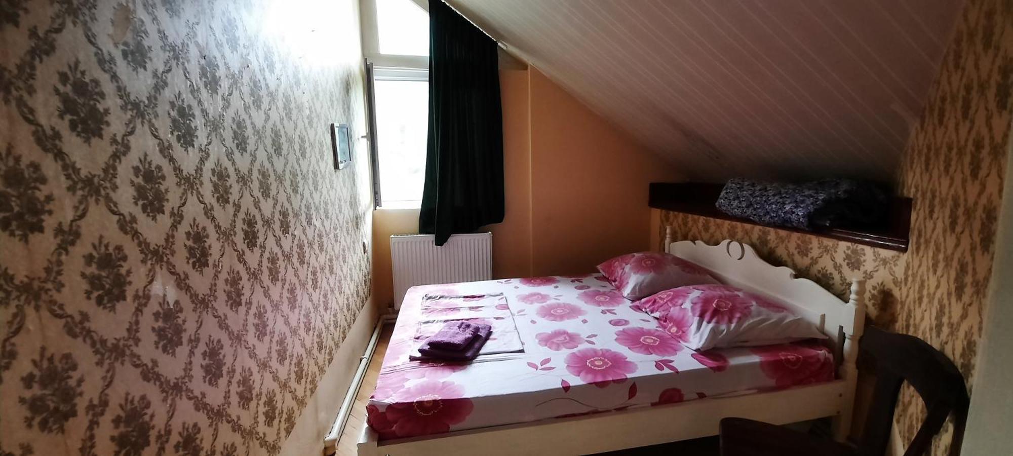Guest House Likani 2017 ボルジョミ 部屋 写真