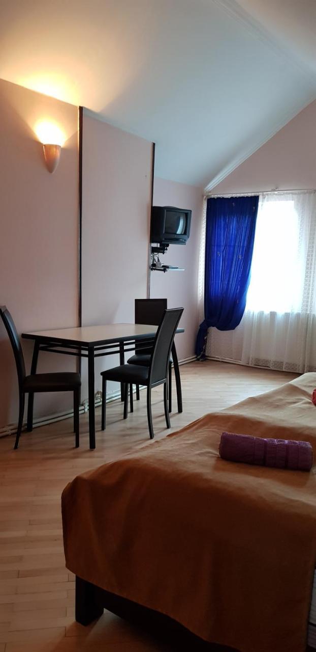 Guest House Likani 2017 ボルジョミ エクステリア 写真